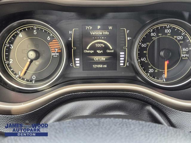 2016 Jeep Cherokee Vehicle Photo in DENTON, TX 76210-9321