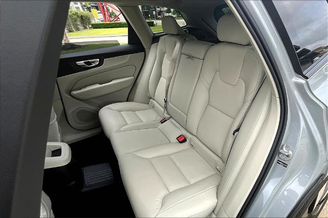 2025 Volvo XC60 Plug-In Hybrid Vehicle Photo in Houston, TX 77007