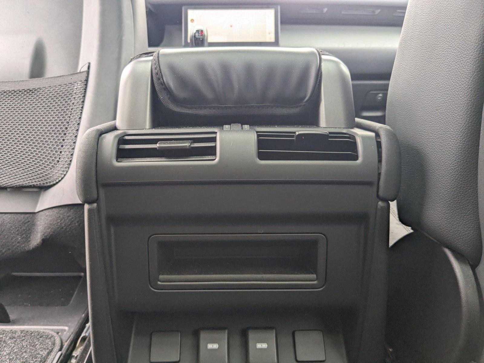 2023 Land Rover Defender Vehicle Photo in Pompano Beach, FL 33064
