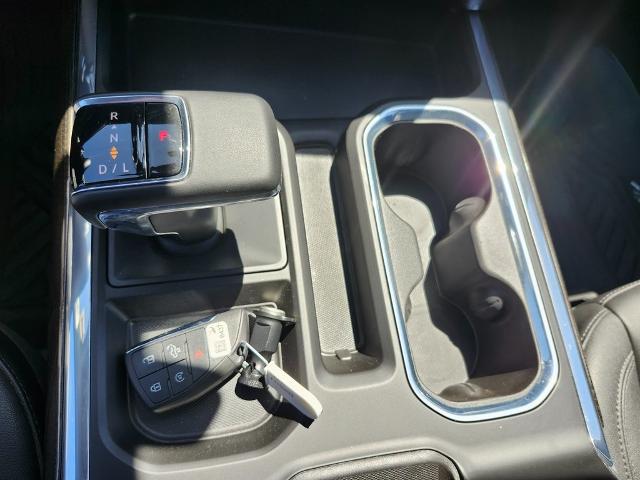2023 Chevrolet Silverado 1500 Vehicle Photo in GREEN BAY, WI 54304-5303