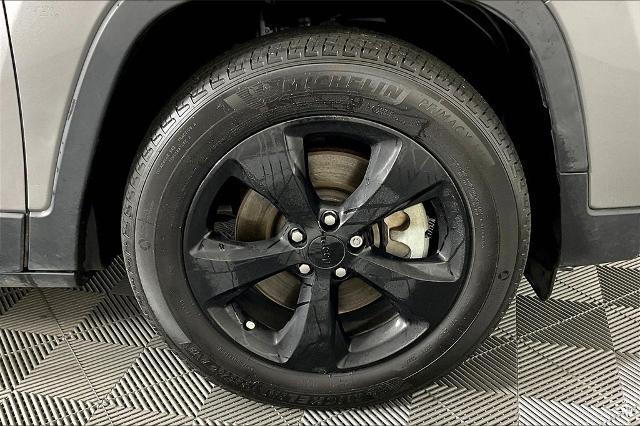 2019 Jeep Cherokee Vehicle Photo in Tulsa, OK 74129