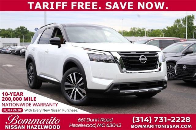 2025 Nissan Pathfinder Vehicle Photo in Hazelwood, MO 63042
