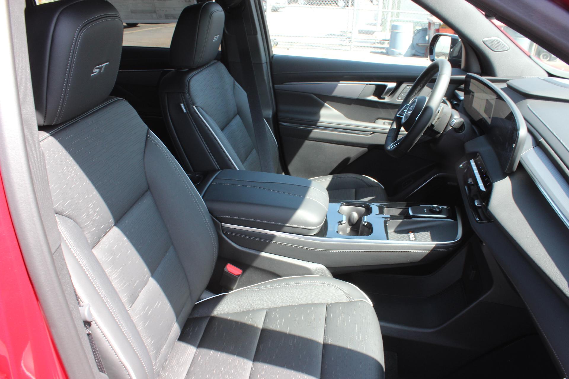 2025 Buick Enclave Vehicle Photo in AURORA, CO 80012-4011