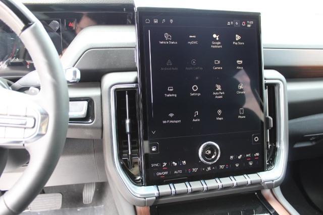 2025 GMC Yukon Vehicle Photo in Greenville, TX 75402