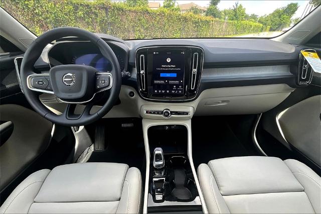 2026 Volvo XC40 Vehicle Photo in Houston, TX 77007