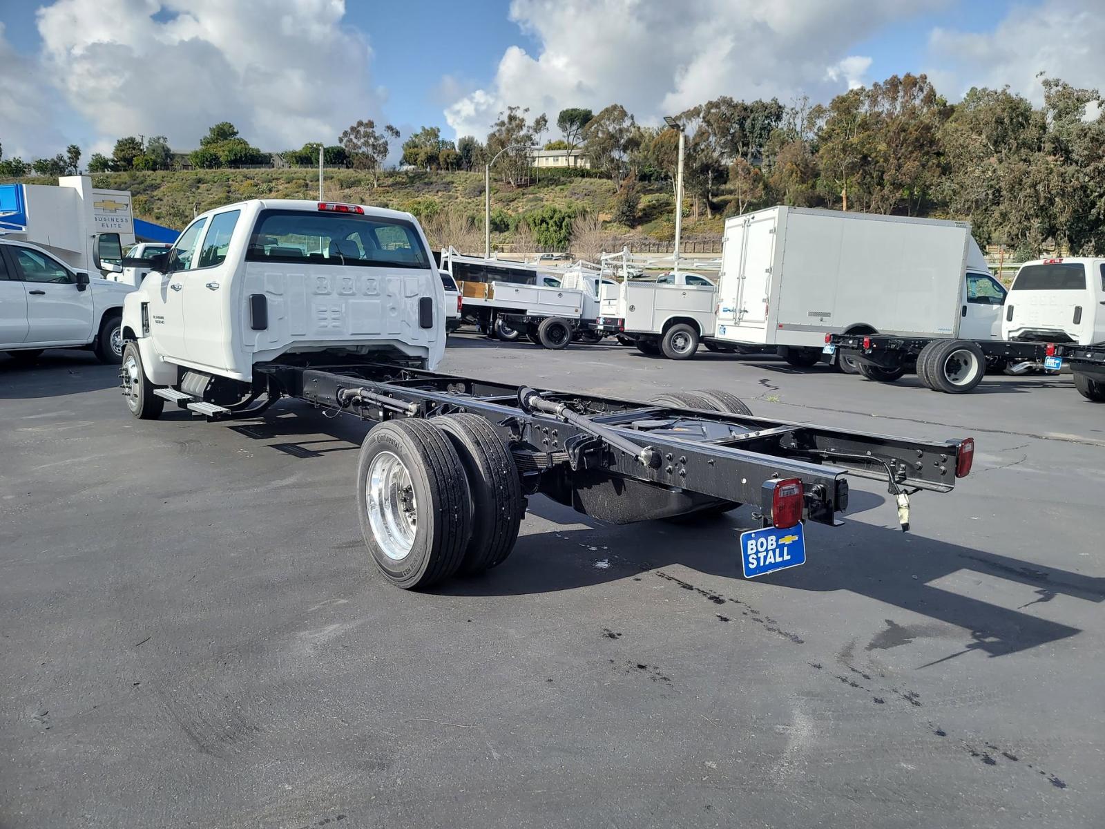 2023 Chevrolet Silverado Chassis Cab Vehicle Photo in LA MESA, CA 91942-8211