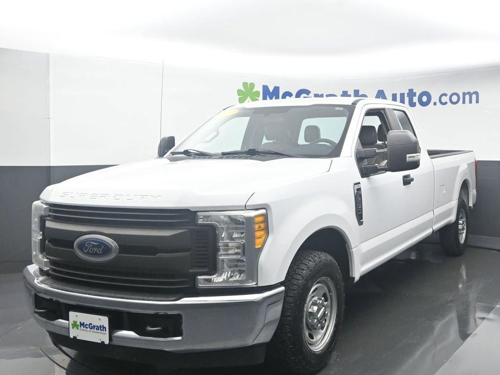2017 Ford Super Duty F-250 SRW Vehicle Photo in Cedar Rapids, IA 52402