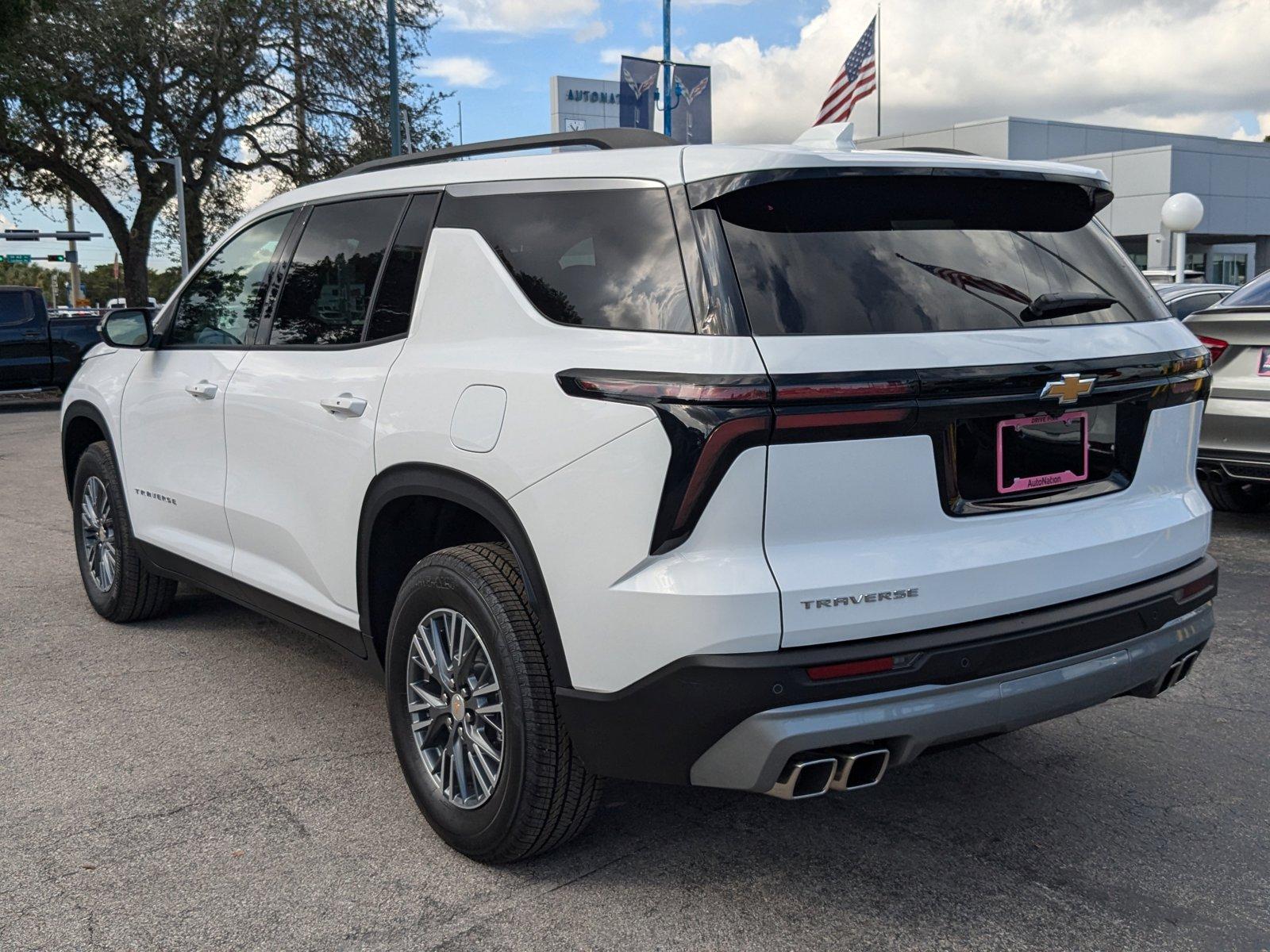 2025 Chevrolet Traverse Vehicle Photo in MIAMI, FL 33134-2699