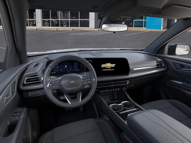 2025 Chevrolet Traverse Vehicle Photo in MOON TOWNSHIP, PA 15108-2571