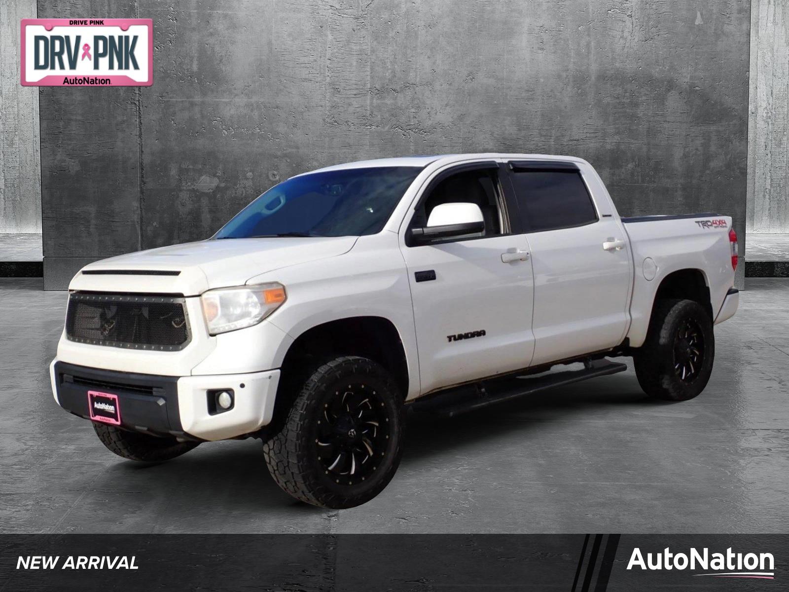 2016 Toyota Tundra 4WD Truck Vehicle Photo in DENVER, CO 80221-3610