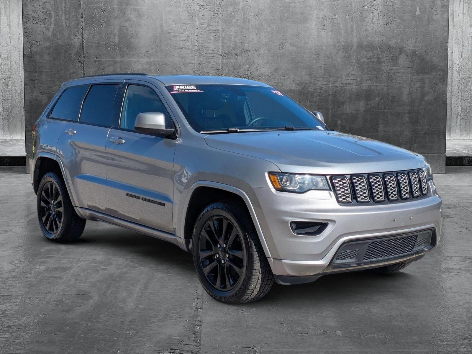 2017 Jeep Grand Cherokee Vehicle Photo in Sarasota, FL 34231