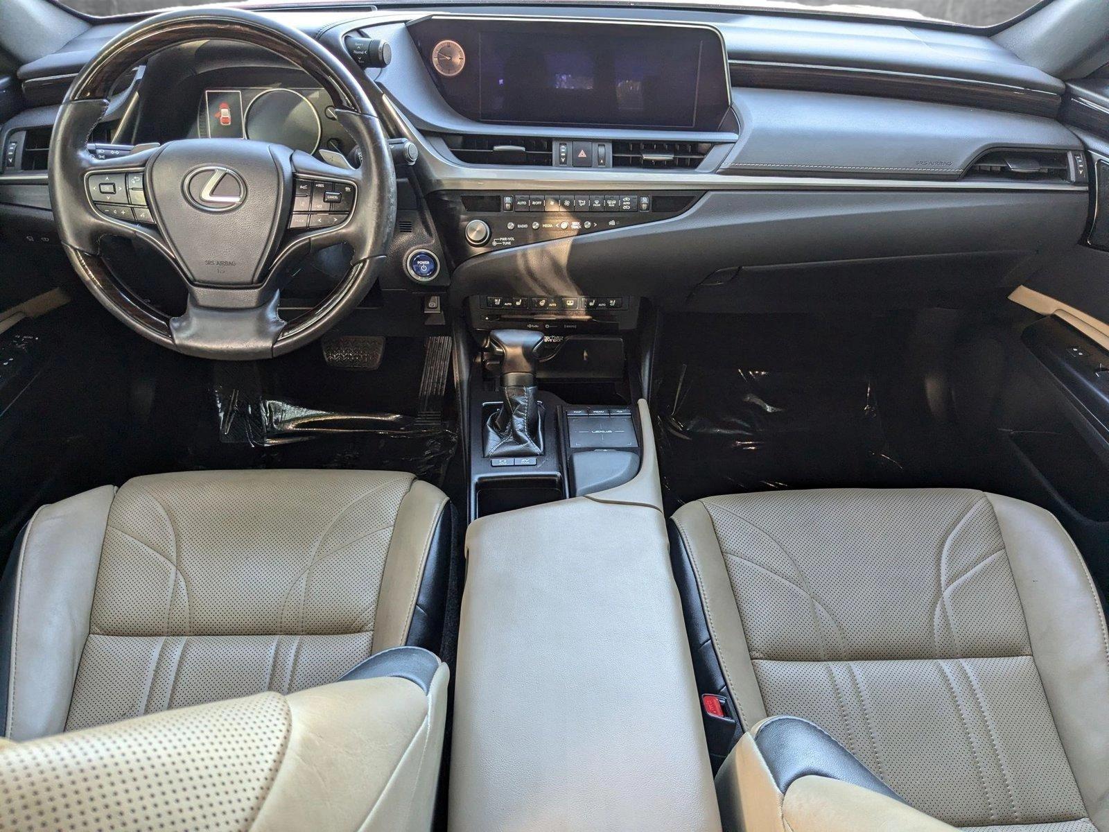 2021 Lexus ES 300h Vehicle Photo in Tampa, FL 33614