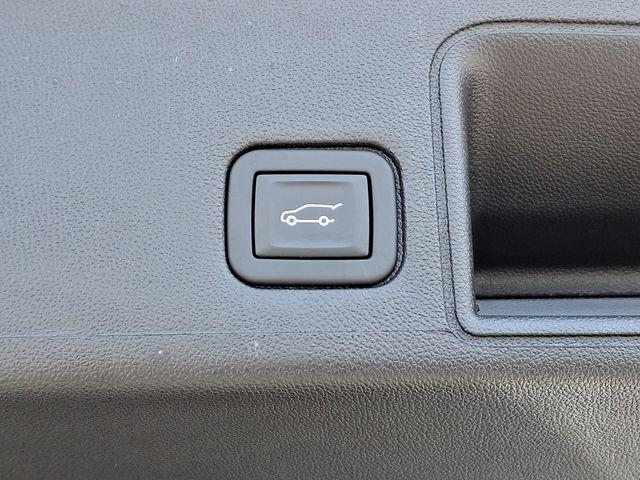 2024 GMC Terrain Vehicle Photo in WATERTOWN, CT 06795-3318