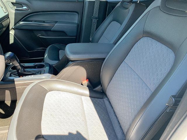 2016 Chevrolet Colorado Vehicle Photo in MOON TOWNSHIP, PA 15108-2571