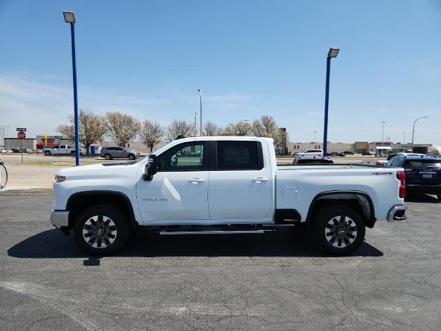 2025 Chevrolet Silverado 2500 HD Vehicle Photo in HAYS, KS 67601-1994