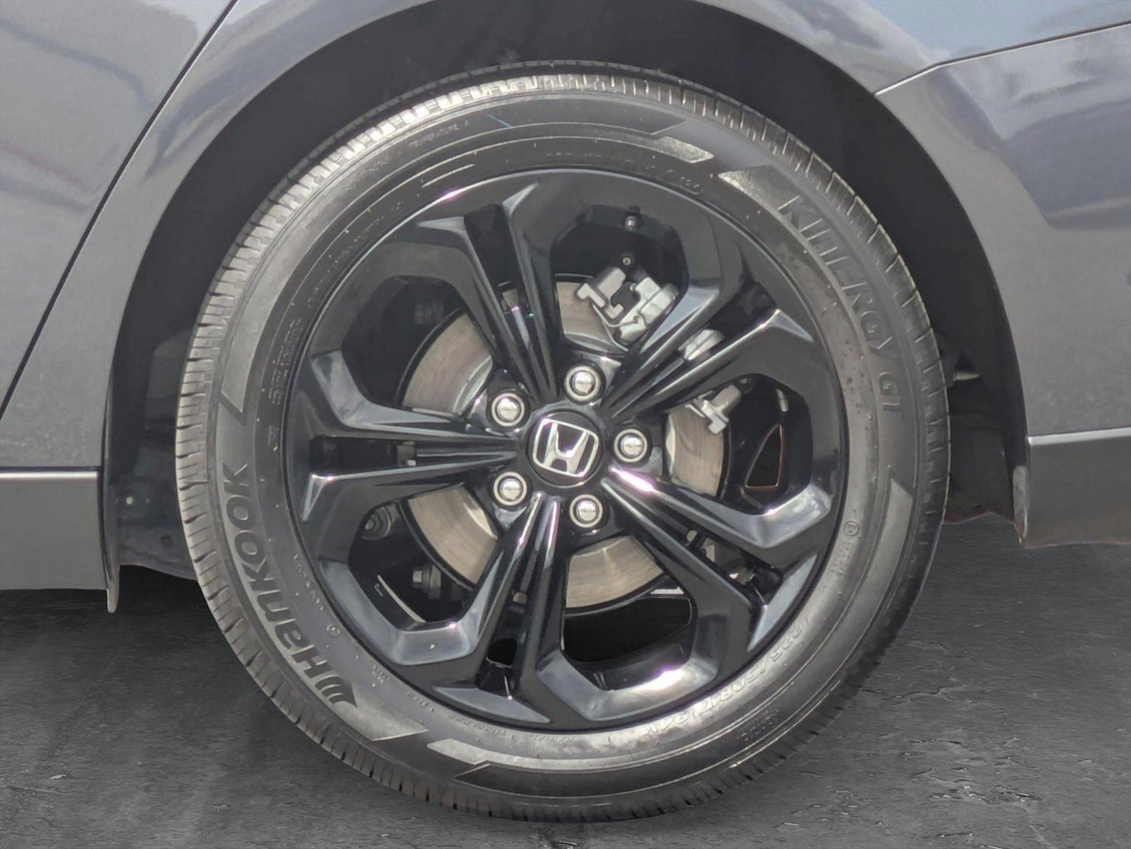 2025 Honda Accord Sedan Vehicle Photo in Valencia, CA 91355-1794