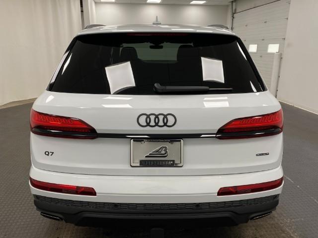 2025 Audi Q7 Vehicle Photo in Appleton, WI 54913