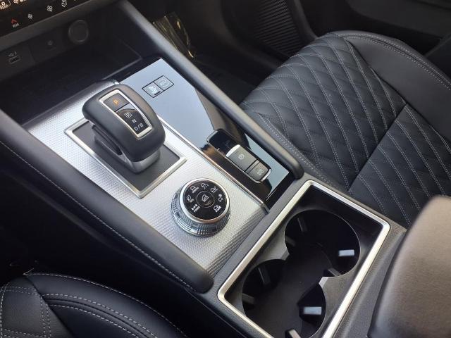 2025 Mitsubishi Outlander Plug-In Hybrid Vehicle Photo in Tampa, FL 33612