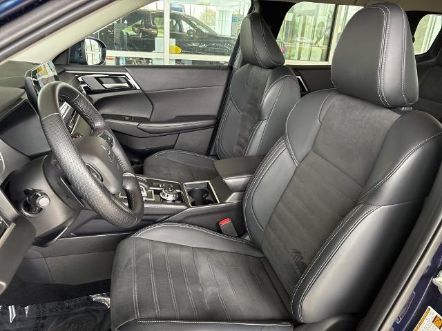 2023 Mitsubishi Outlander Vehicle Photo in MANHATTAN, KS 66502-5036