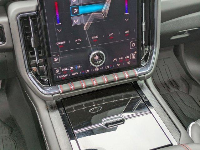 2025 GMC Yukon Vehicle Photo in SELMA, TX 78154-1459