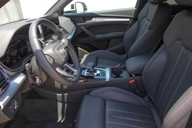 2024 Audi Q5 Vehicle Photo in SUGAR LAND, TX 77478