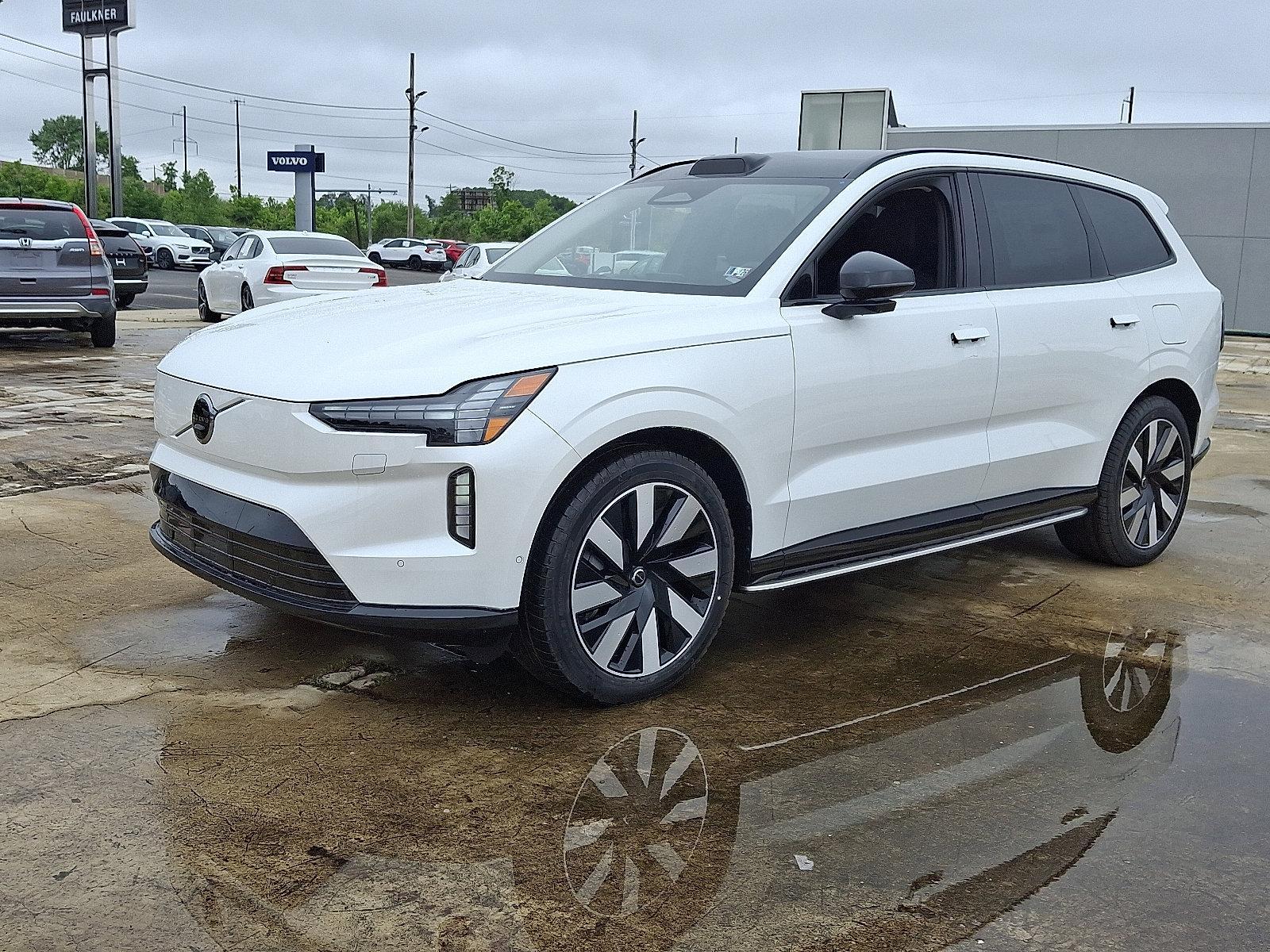 2025 Volvo EX90 Vehicle Photo in Trevose, PA 19053