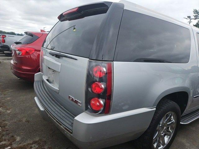 2012 GMC Yukon XL Vehicle Photo in PUYALLUP, WA 98371-4149