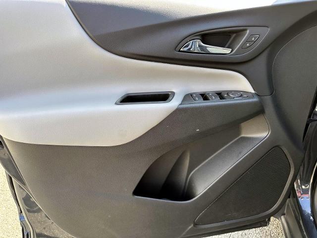 2022 Chevrolet Equinox Vehicle Photo in Roslyn, NY 11576
