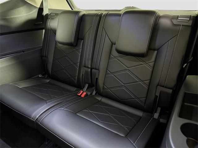 2024 Volkswagen Atlas Vehicle Photo in Puyallup, WA 98371