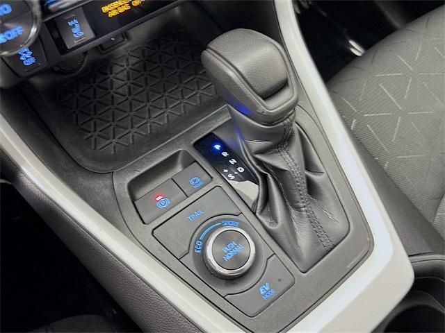 2021 Toyota RAV4 Vehicle Photo in Puyallup, WA 98371