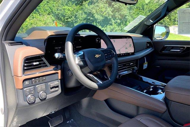 2025 Chevrolet Suburban Vehicle Photo in KANSAS CITY, MO 64114-4502