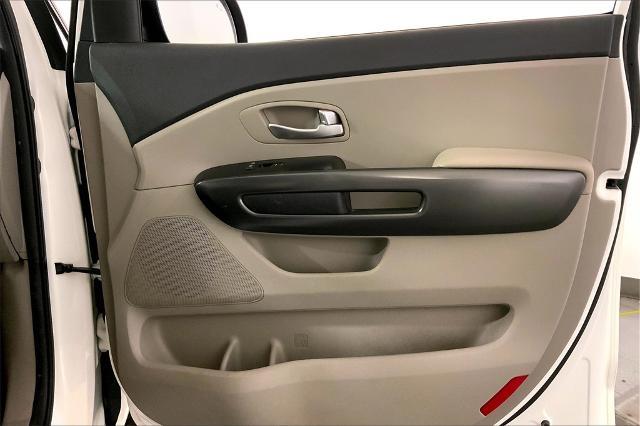 2021 Kia Sedona Vehicle Photo in Lees Summit, MO 64086