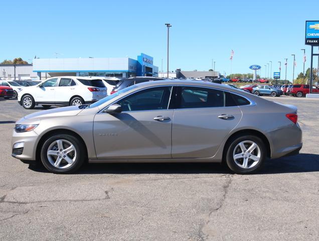 Used 2022 Chevrolet Malibu 1FL with VIN 1G1ZC5ST7NF183168 for sale in Jonesville, MI