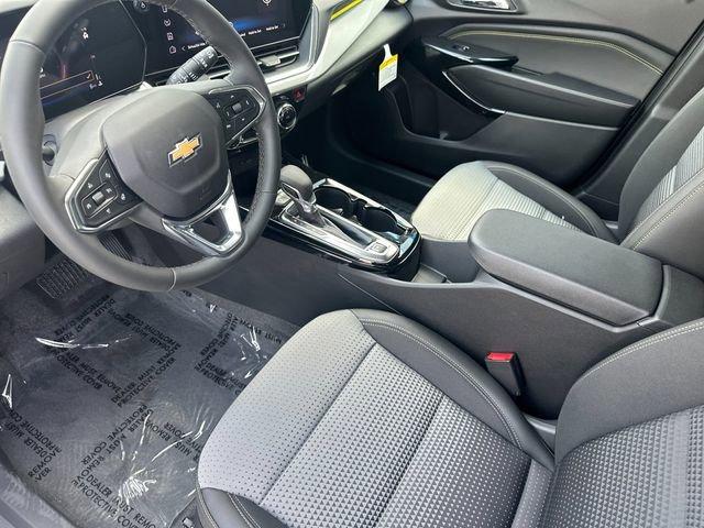 2025 Chevrolet Trax Vehicle Photo in RIVERSIDE, CA 92504-4106