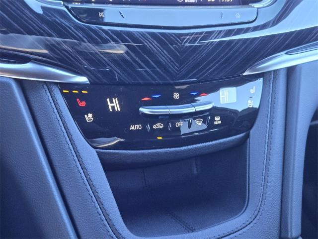 2025 Cadillac XT6 Vehicle Photo in Oklahoma City, OK 73114