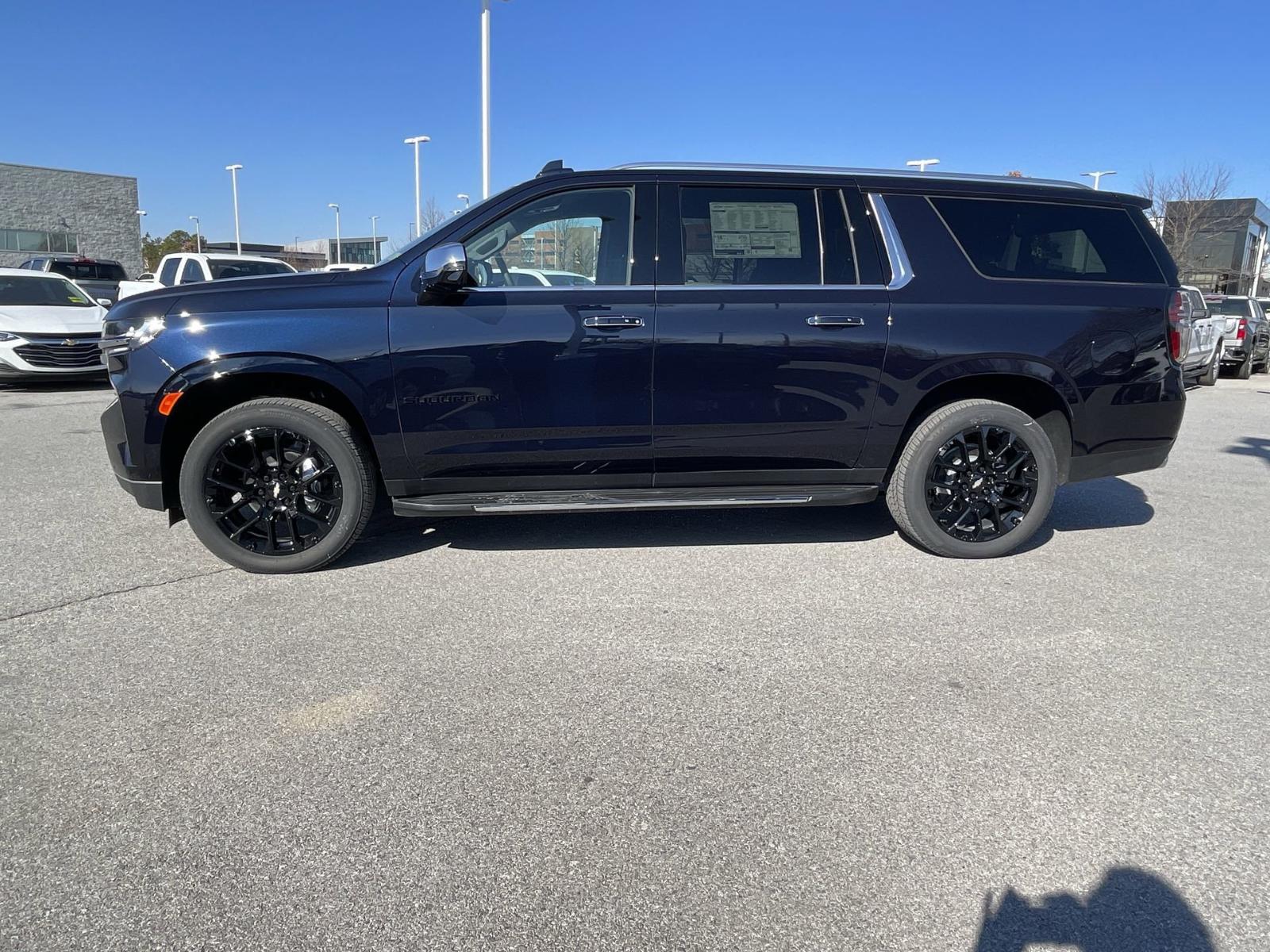 2024 Chevrolet Suburban Vehicle Photo in BENTONVILLE, AR 72712-4322