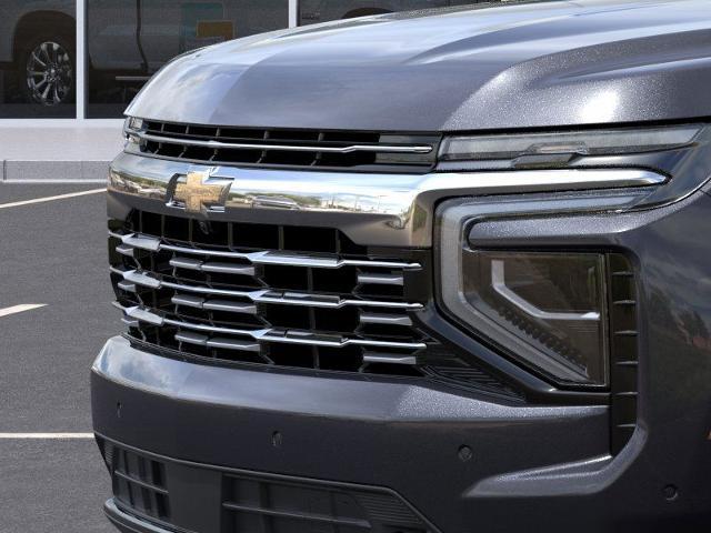 2025 Chevrolet Suburban Vehicle Photo in GILBERT, AZ 85297-0446