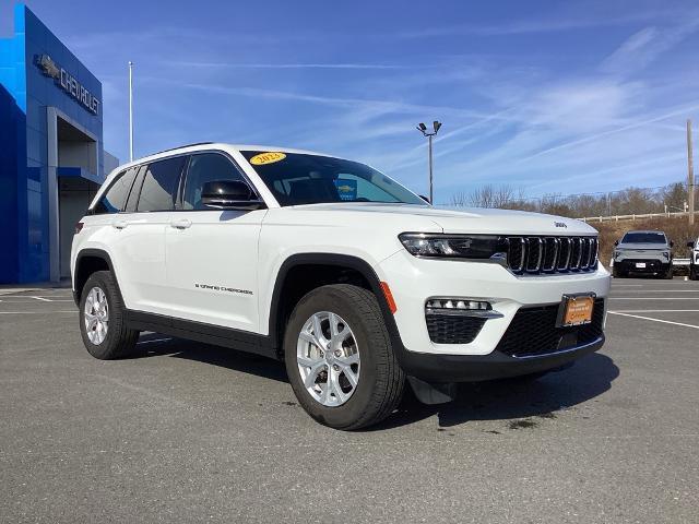 2023 Jeep Grand Cherokee Vehicle Photo in Gardner, MA 01440