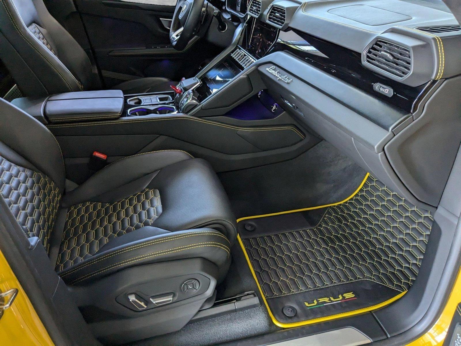 2021 Lamborghini Urus Vehicle Photo in Miami, FL 33169