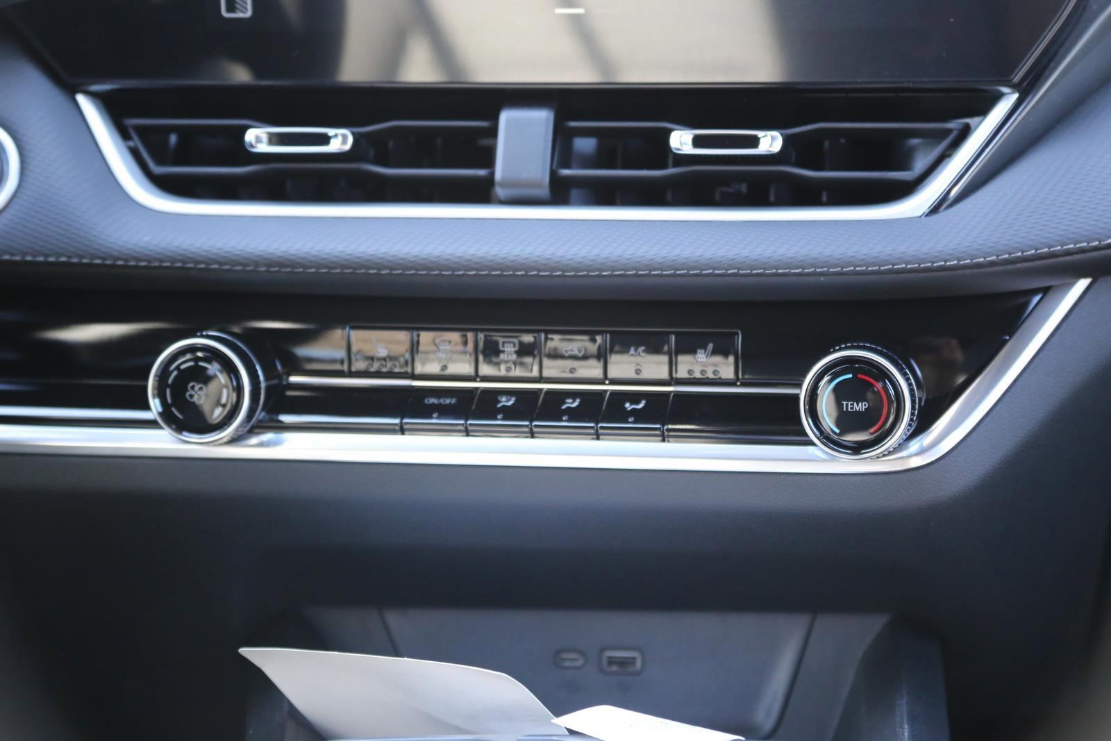 2025 Chevrolet Equinox Vehicle Photo in LOS ANGELES, CA 90007-3794