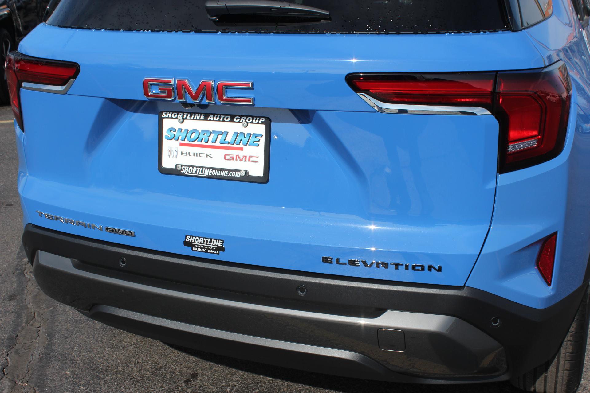 2025 GMC Terrain Vehicle Photo in AURORA, CO 80012-4011