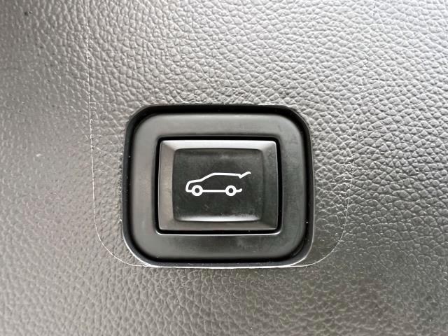 2023 Chevrolet Traverse Vehicle Photo in Roslyn, NY 11576