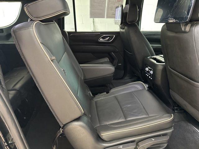 2021 GMC Yukon XL Vehicle Photo in MEDINA, OH 44256-9631