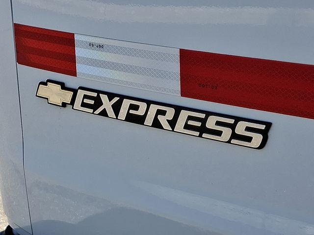2020 Chevrolet Express Cargo 2500 Vehicle Photo in WATERTOWN, CT 06795-3318