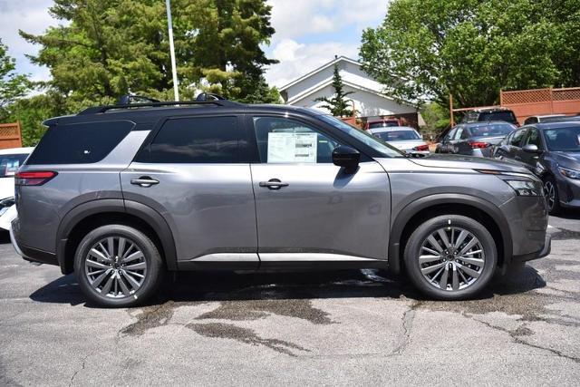 2025 Nissan Pathfinder Vehicle Photo in Ballwin, MO 63011