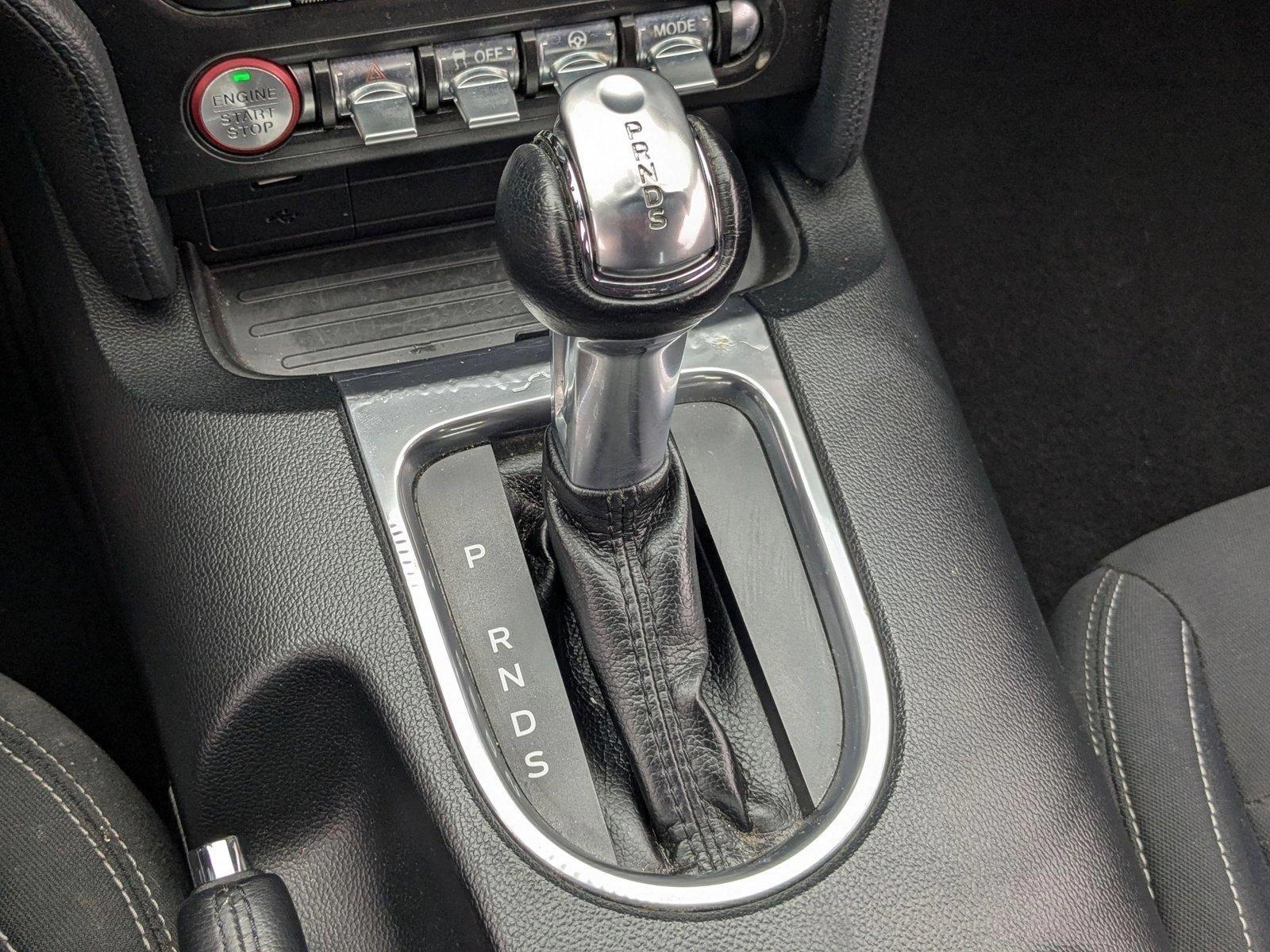 2018 Ford Mustang Vehicle Photo in Valencia, CA 91355