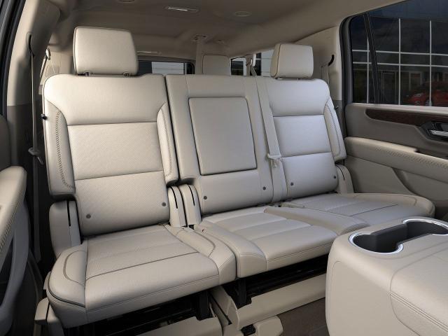2025 GMC Yukon XL Vehicle Photo in GREEN BAY, WI 54303-3330