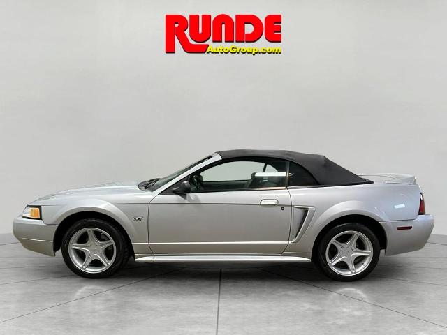 Used 2000 Ford Mustang GT with VIN 1FAFP45X4YF232487 for sale in Manchester, IA