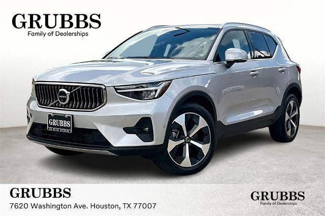 2025 Volvo XC40 Vehicle Photo in Houston, TX 77007