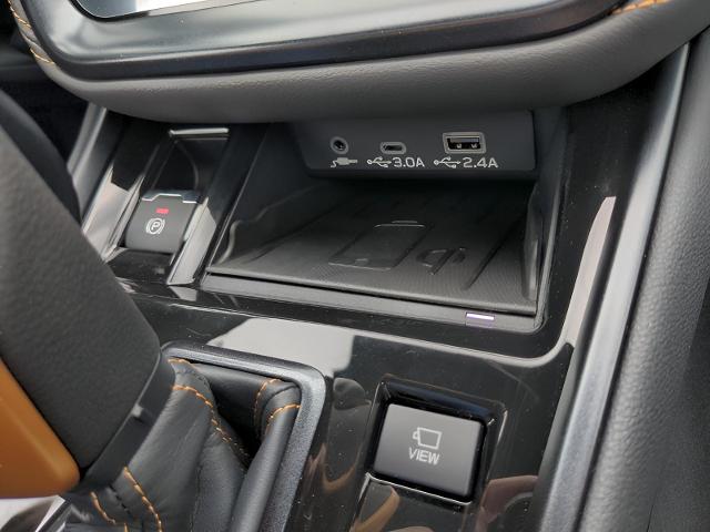 2025 Subaru Outback Vehicle Photo in Green Bay, WI 54304